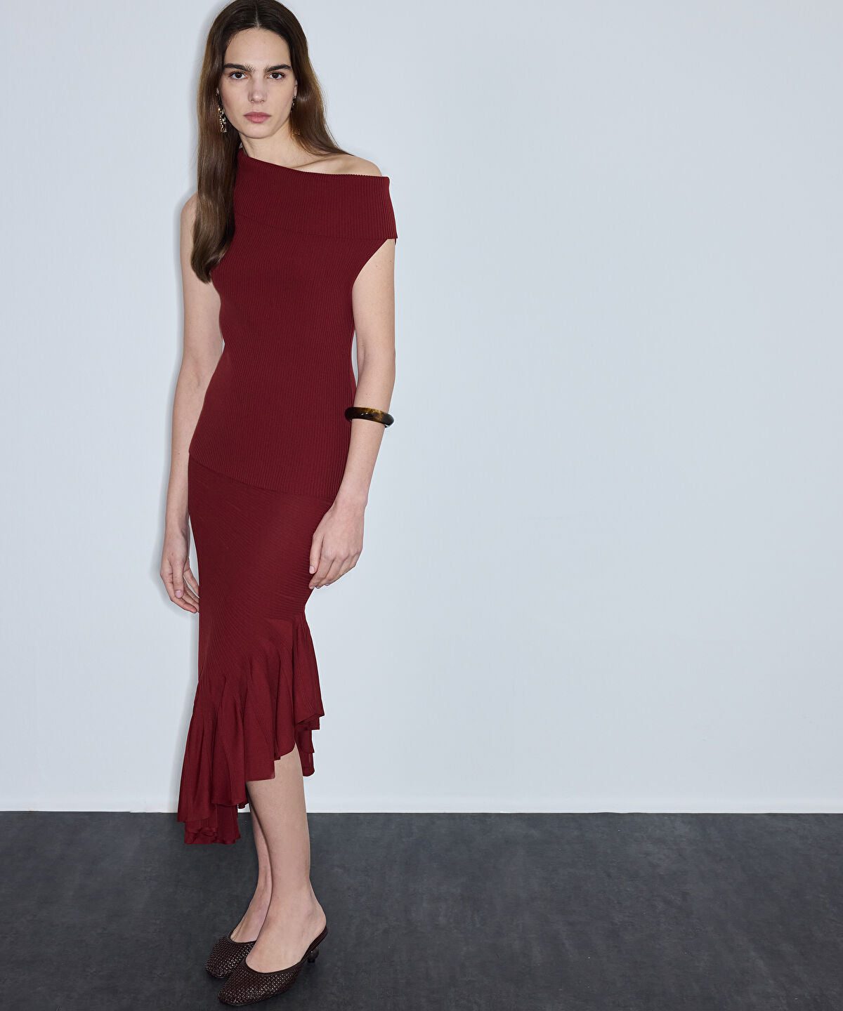 Asymmetric Knit Skirt