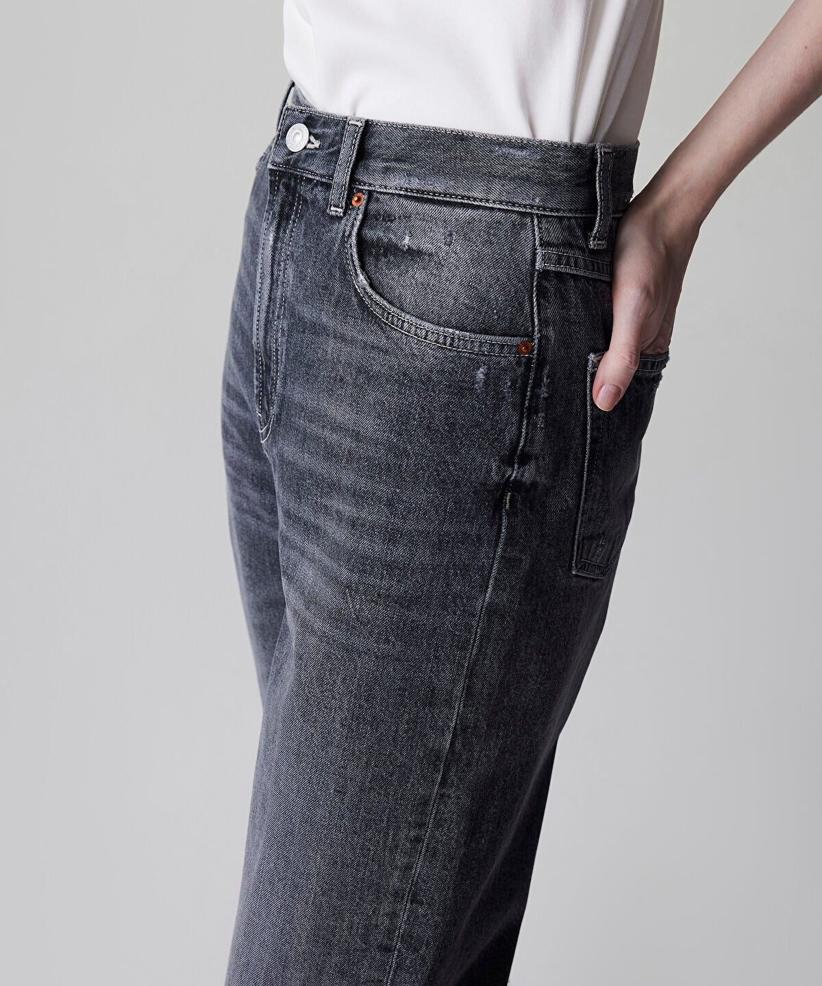 Carrot Jeans