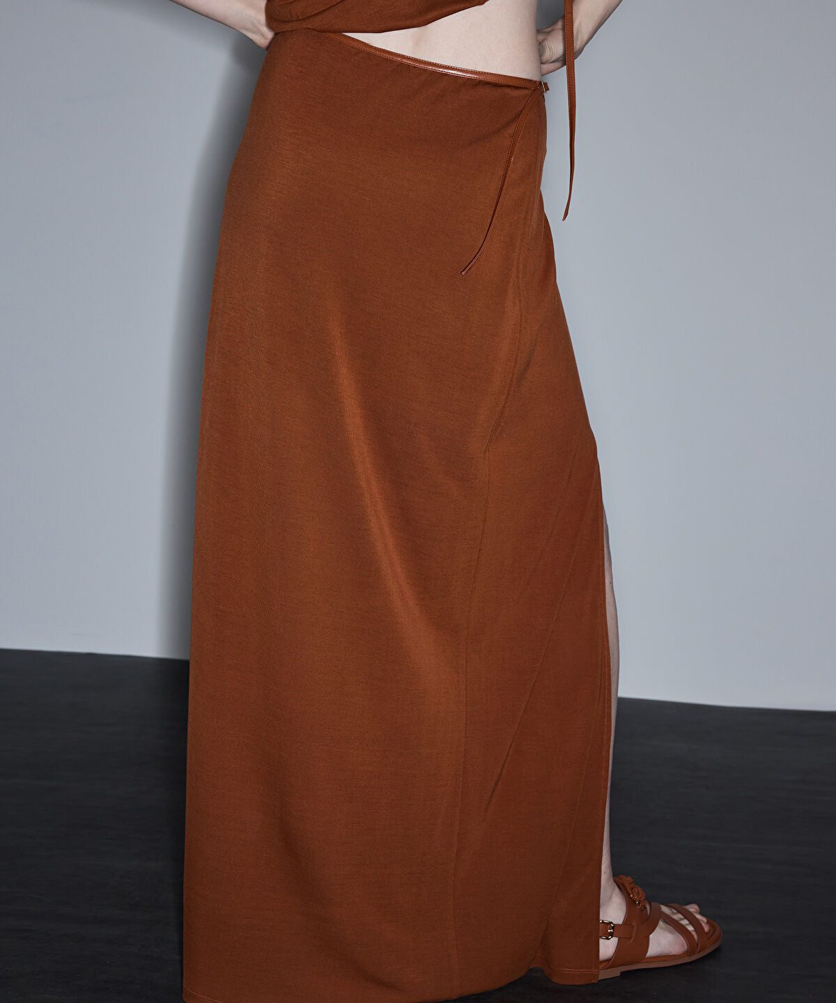 Contrast Trim Maxi Skirt