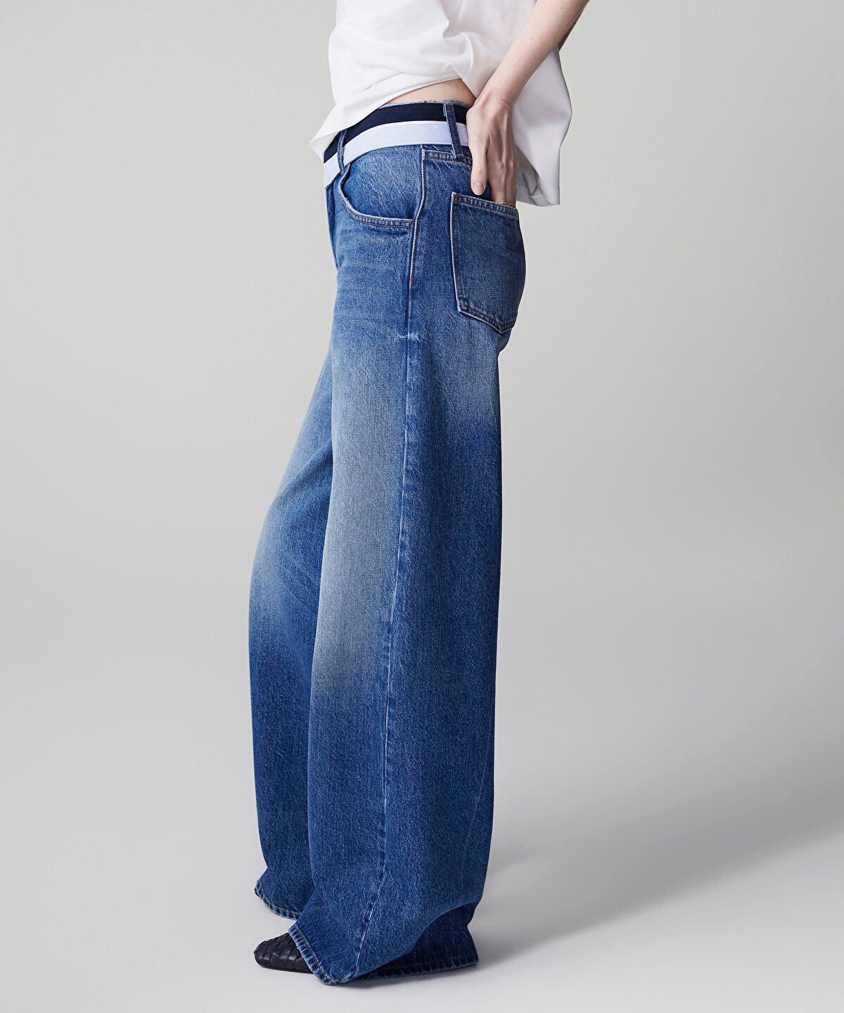 Contrast Waist Wide Leg Jeans