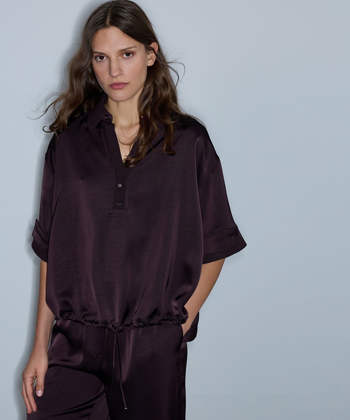Ribbed-Trim Shiny Blouse