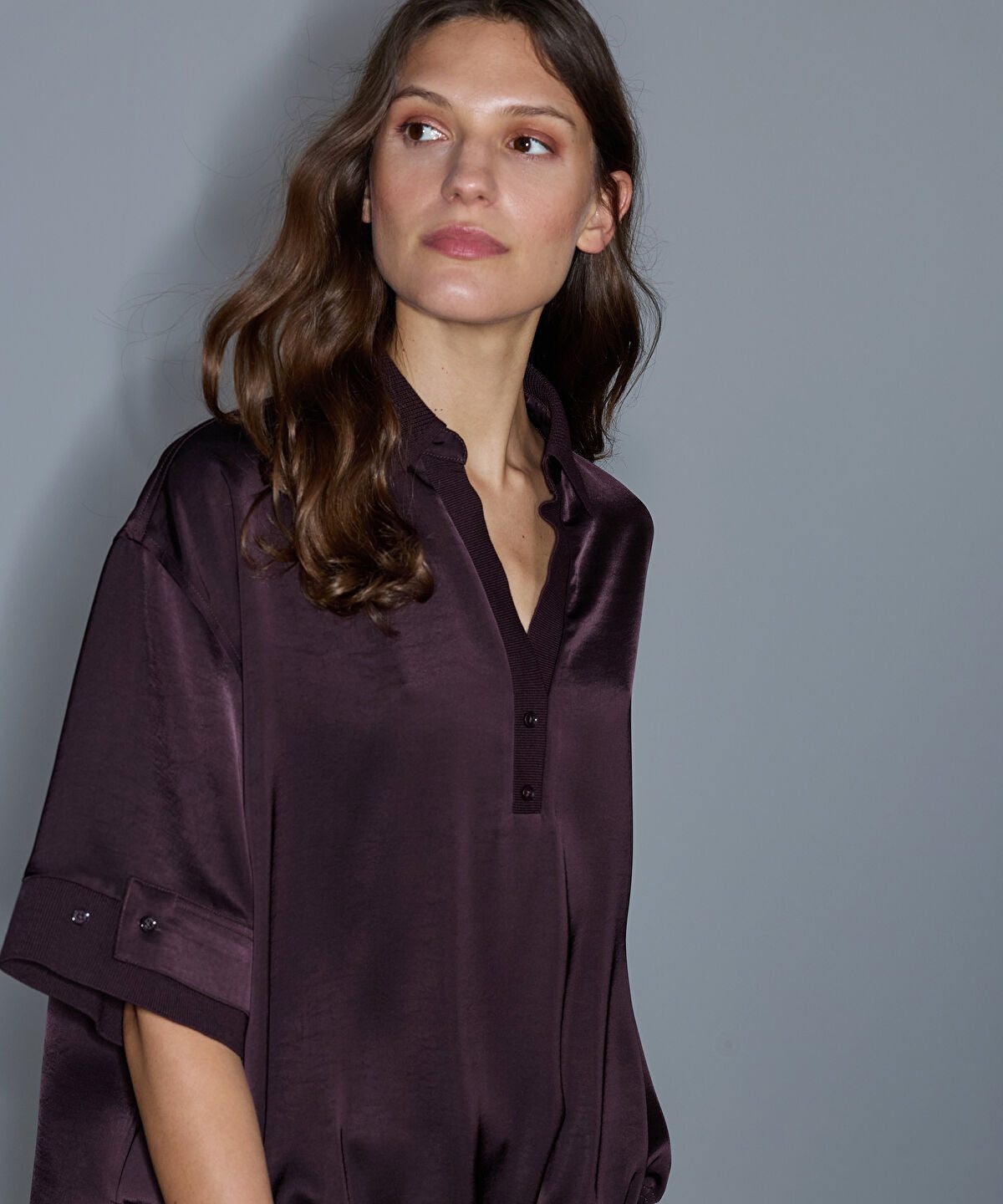 Ribbed-Trim Shiny Blouse
