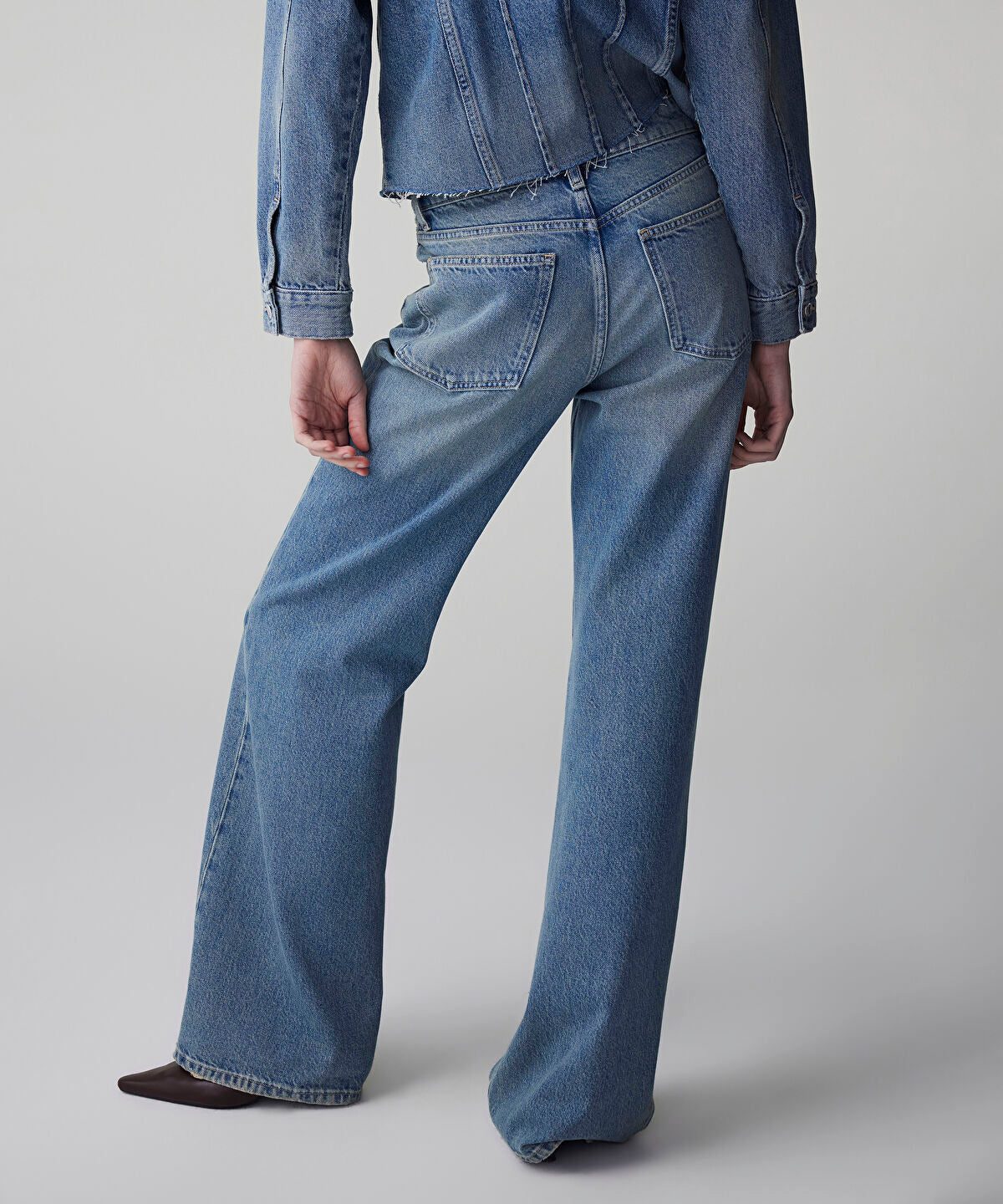 Wide-Leg Jeans