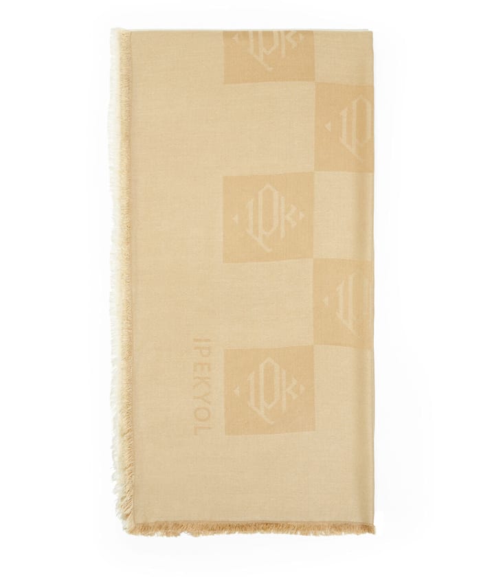 Monogram shawl 130x130 cm