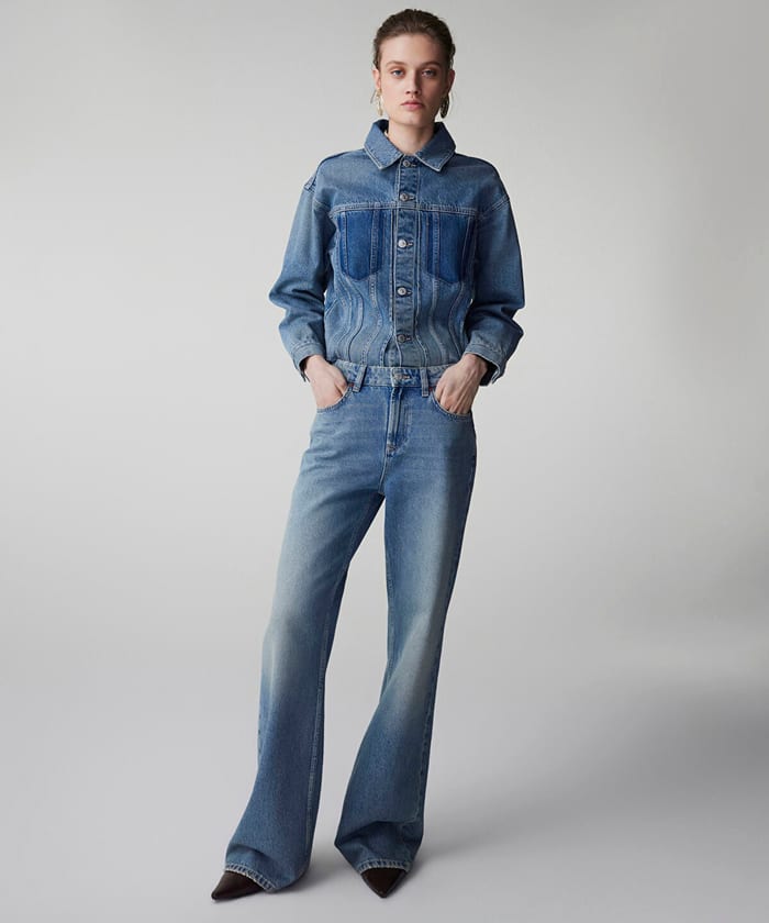 Wide-Leg Jeans